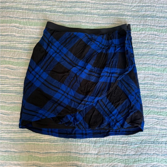 GAP Blue and Black Faux Wrap Mini Skirt for Casual Wear - Picture 3 of 8